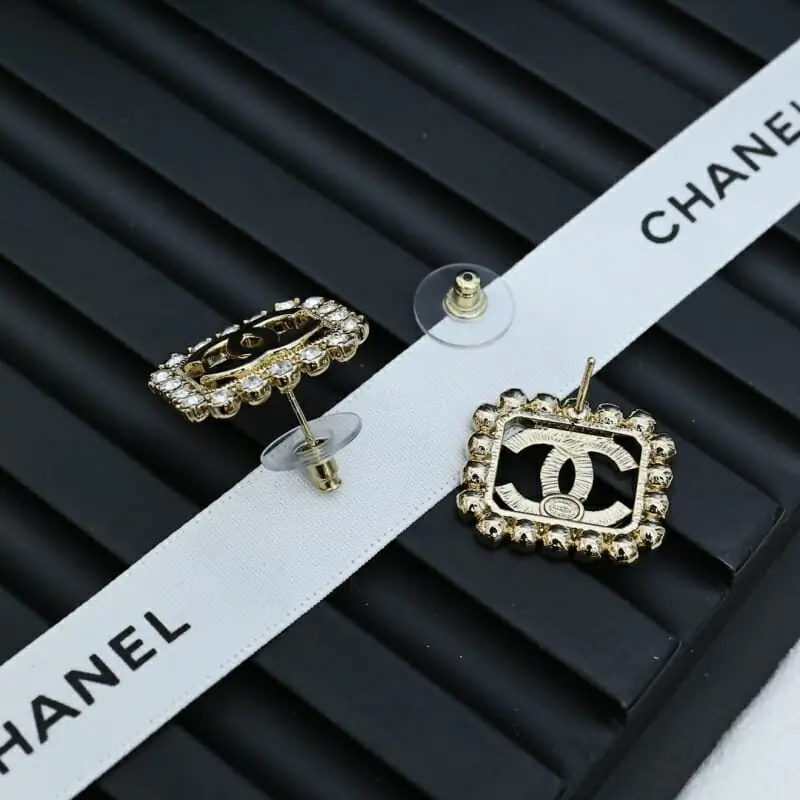 chanel boucles doreilles pour femme s_12517732